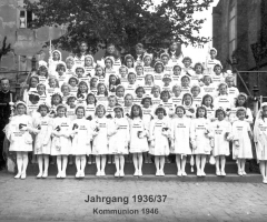 JG 1936/37 Kommunion Mädchen 1946