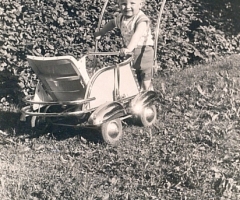 Kind Kinderwagen