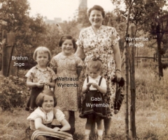 Wyremba Frieda mit Kinder 1954