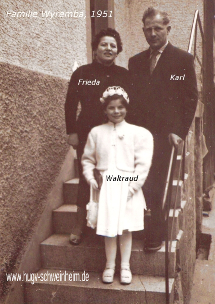 Wyremba Karl mit Familie und Kommunionkind Waltraud 1951