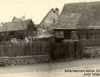 Marienstr 29 Anwesen Bachmann mit Viehwaage um 1956