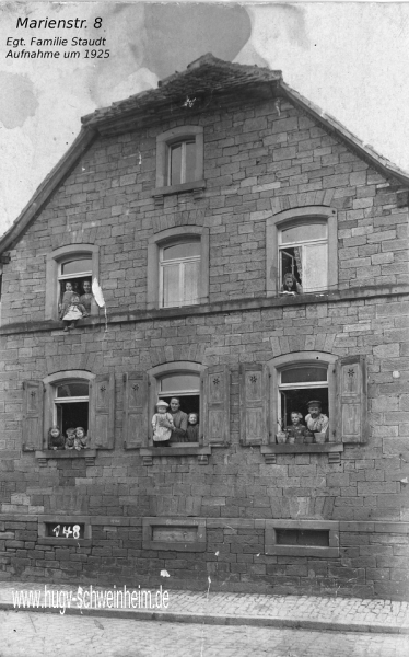 Marienstr 8 Familie Staudt 1925
