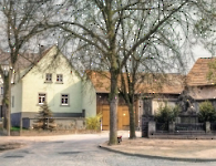 Ebersbacher Str Neues Kriegerdenkmal