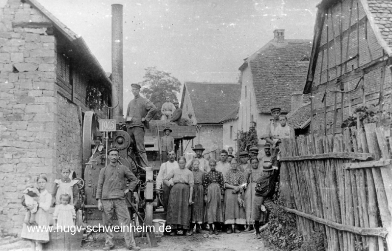 Dreschtag in der Unterhainstr um 1905