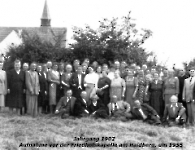 JG 1902 vor Friedhofkapelle um 1960